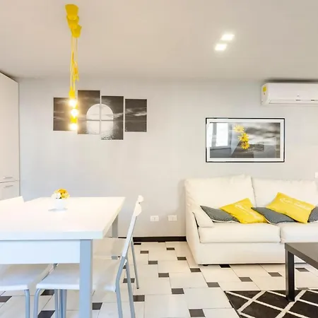 Apartamento Altido Treetop Attic In The Old