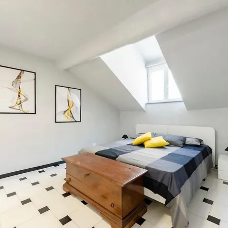 Apartamento Altido Treetop Attic In The Old *